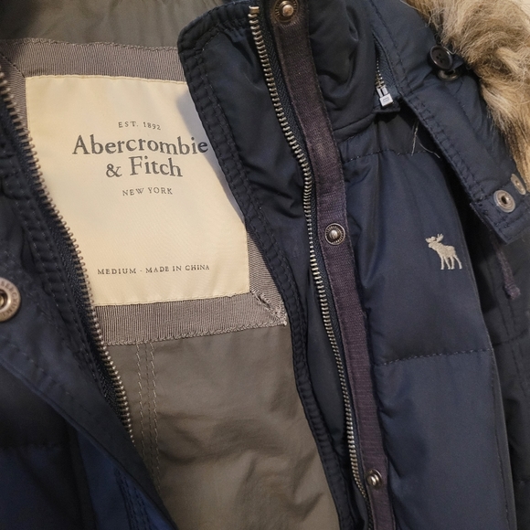 A&F long puffer jacket - Picture 3 of 4